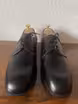 /bilder/schuh-dokumentation/derbies/schwarze-derbies-mit-duenner-sohle/sub/schwarze-derbies-mit-duenner-sohle-vorne.avif