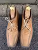 /bilder/schuh-dokumentation/sonstiges/sonstige-modelle-auswahl/sub/hellbraune-stiefeletten-im-boho-stil-oben.avif