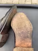 /bilder/schuh-dokumentation/stiefeletten/chukka-boots/schwarze-elegante-chukka-boots-mit-blatt-dekoration/sub/schwarze-elegante-chukka-boots-mit-blatt-dekoration-sohle.avif