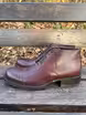 /bilder/schuh-dokumentation/stiefeletten/rotbraune-quarter-brogue-stiefeletten/sub/rotbraune-quarter-brogue-stiefeletten-seite-linksgerichtet.avif